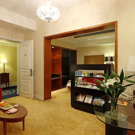 Alton Hotel Vuhu Kültér fotó
